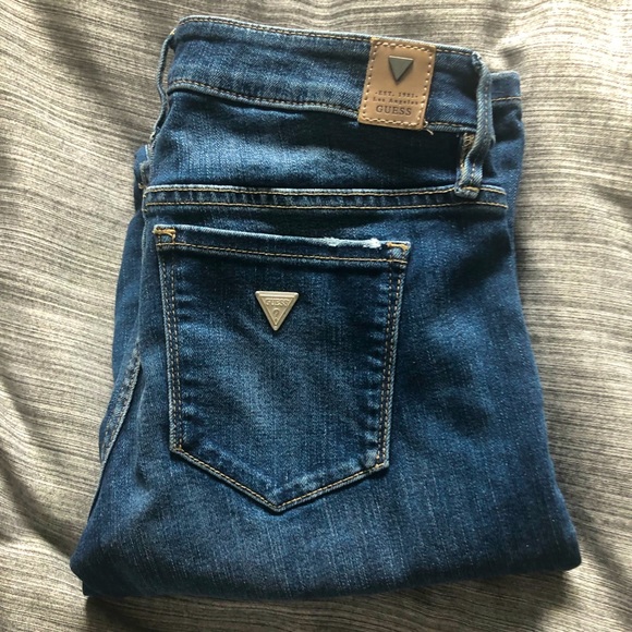Size 25 Guess Jeans - Picture 1 of 5